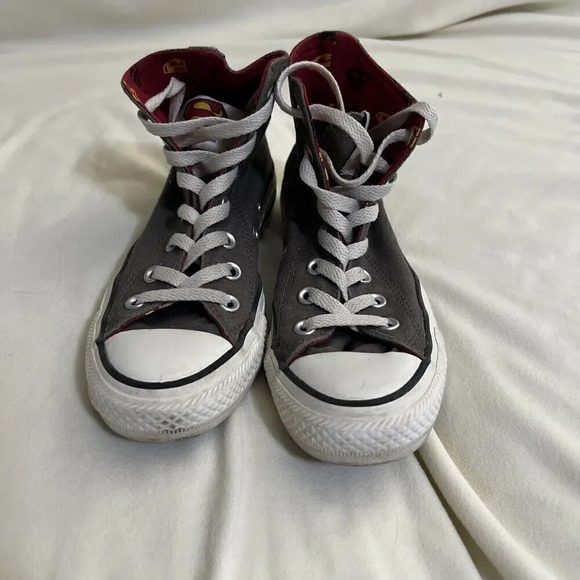 Size 5.5 - Converse Chuck Taylor All Star High Top Superman edition - Picture 4 of 7